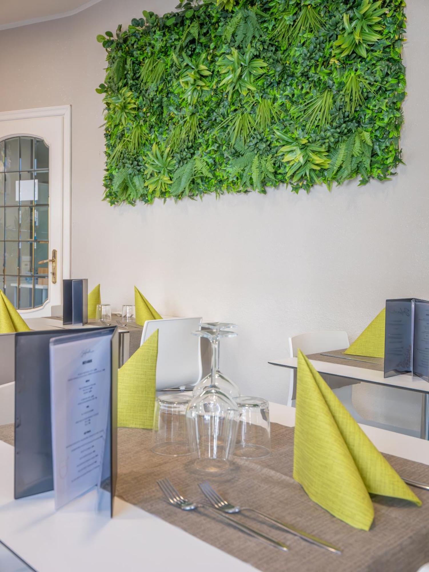 Hotel La Bussola Finale Ligure Ngoại thất bức ảnh