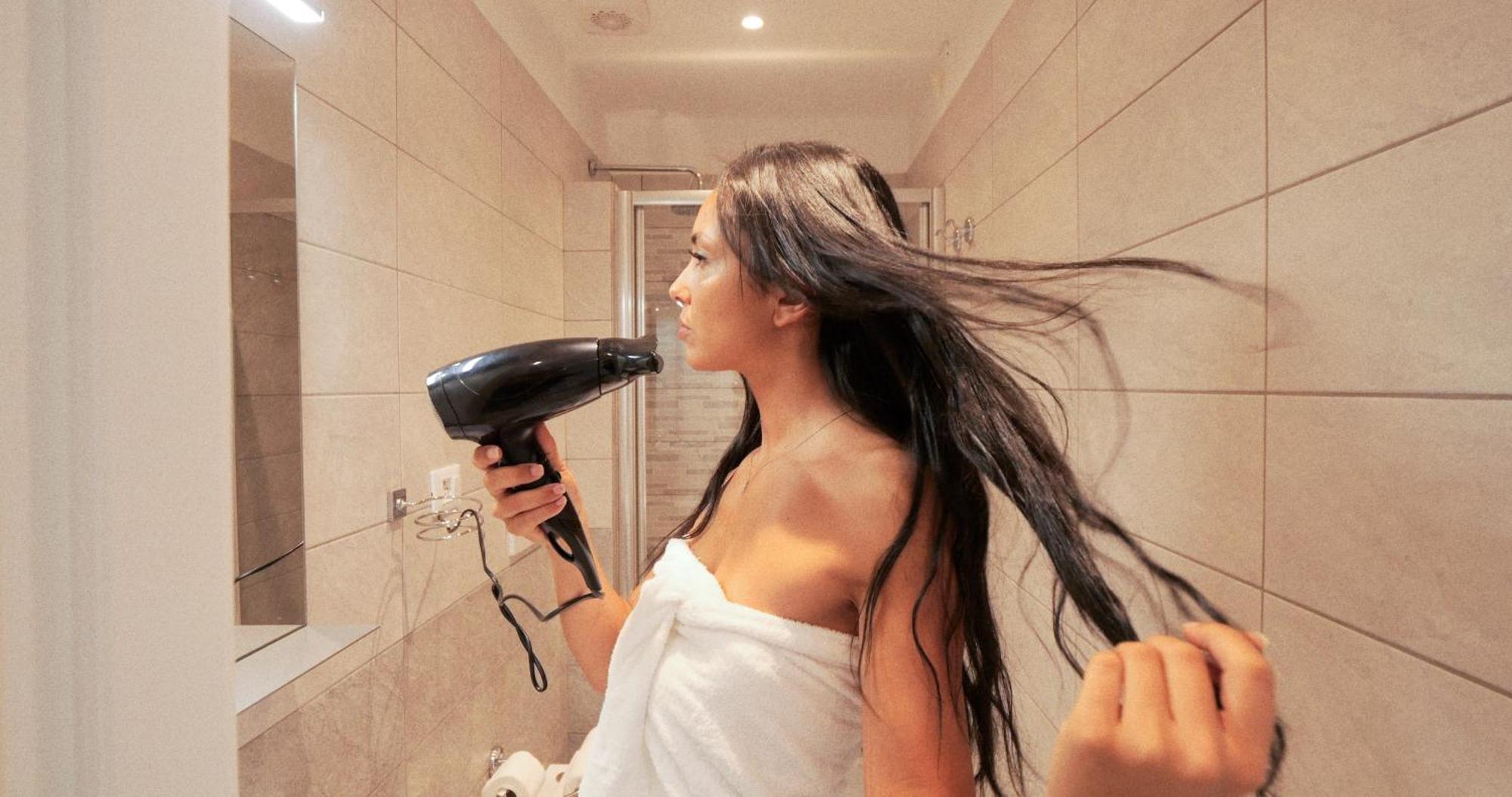Hotel La Bussola Finale Ligure Ngoại thất bức ảnh